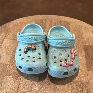 CROCS Kids' Light Blue Slippers with Fun Charms